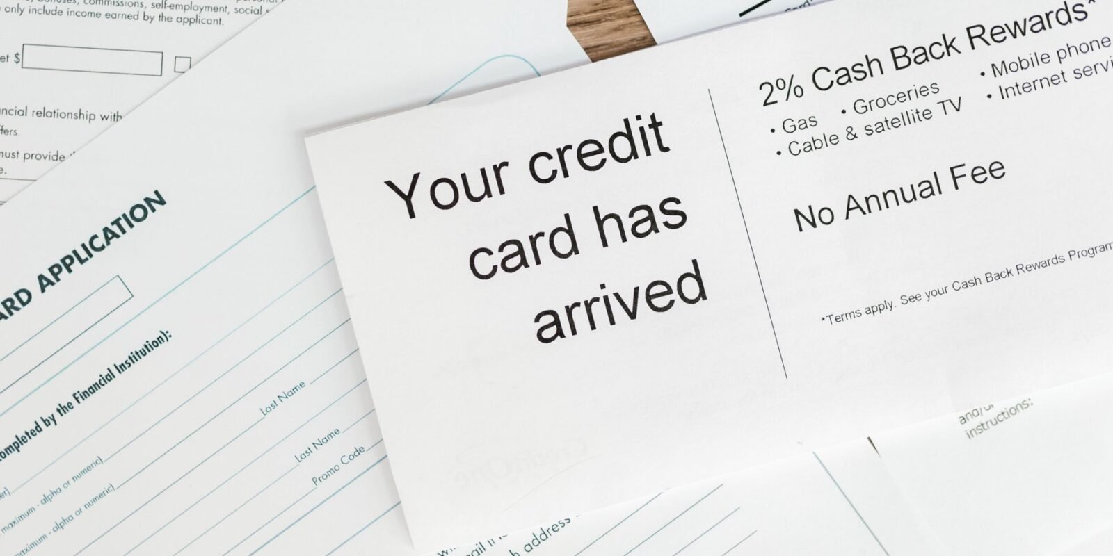 Cash-Back vs. Travel Rewards Credit Cards: Which Is Best?