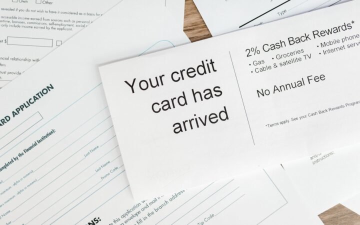 Cash-Back vs. Travel Rewards Credit Cards: Which Is Best?