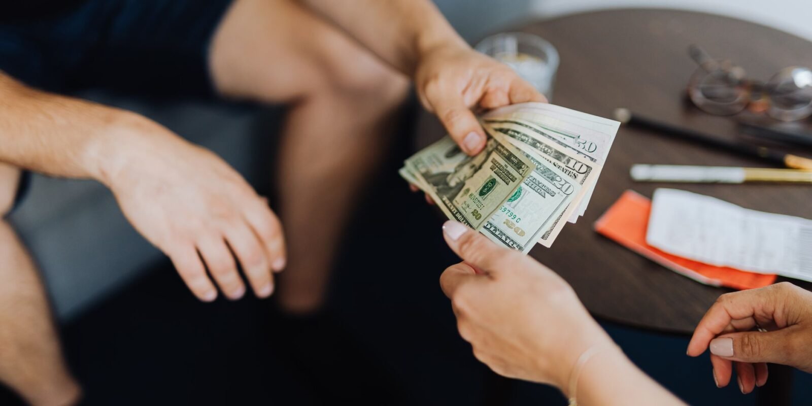 How Much Should You Keep in Savings for Emergencies?