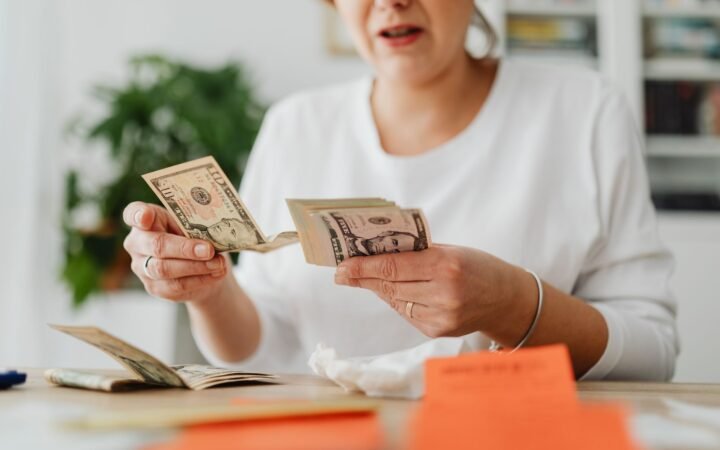 How to Budget for Unexpected Expenses Effectively