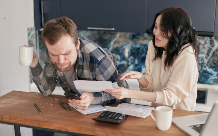 Smart Ways to Save Money on Utilities Expenses