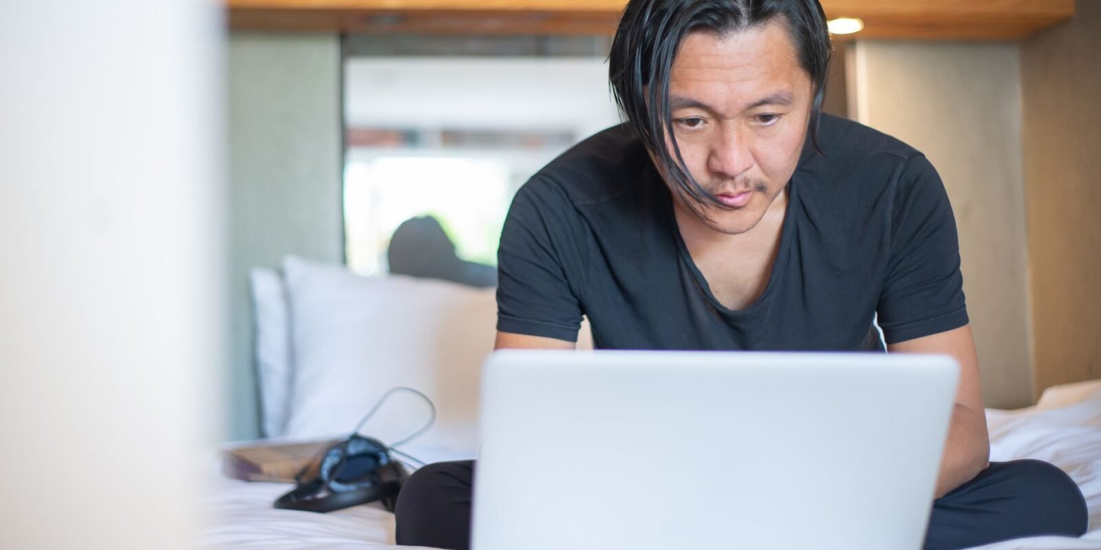 Start Freelancing on the Side: A Practical Guide